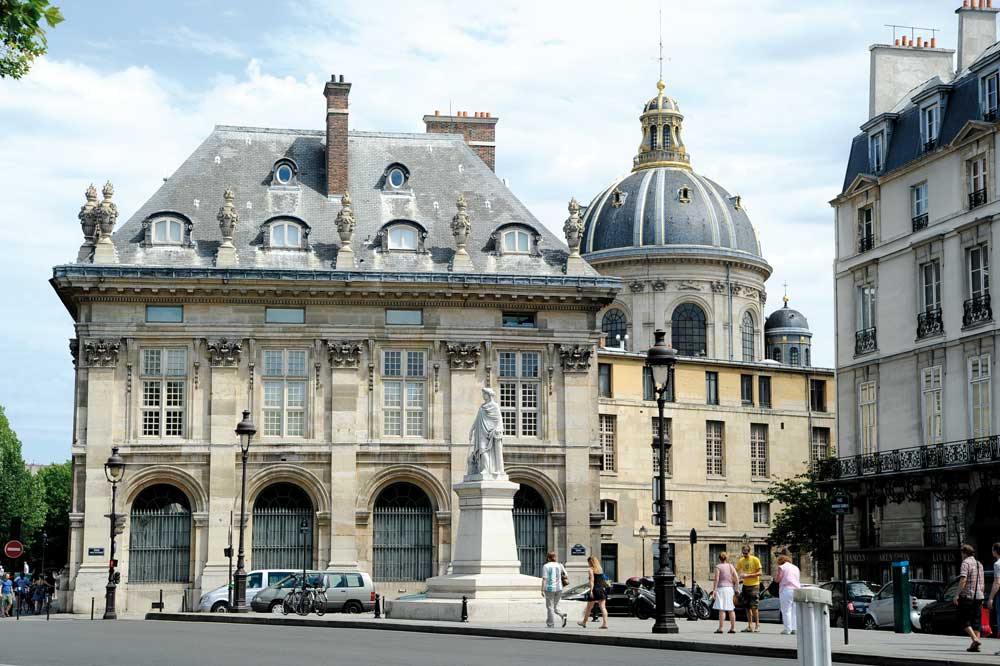 Le Collège des Quatre Nations, où siège l'Institut de France ©Phillipe Muraro
