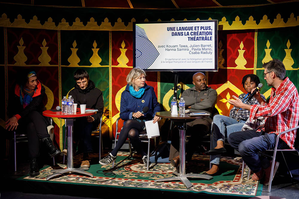 Discussion entre Kouam Tawa, Hanna Samira Moumoula, Pavla Mano, Csaba Raduly et Julien Barret au Festival Zebrures d'automne-septembre 2024