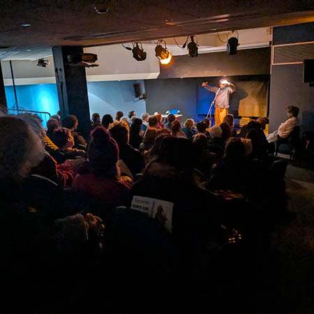 La scène du Chat noir programmée à la Halle Saint-Pierre